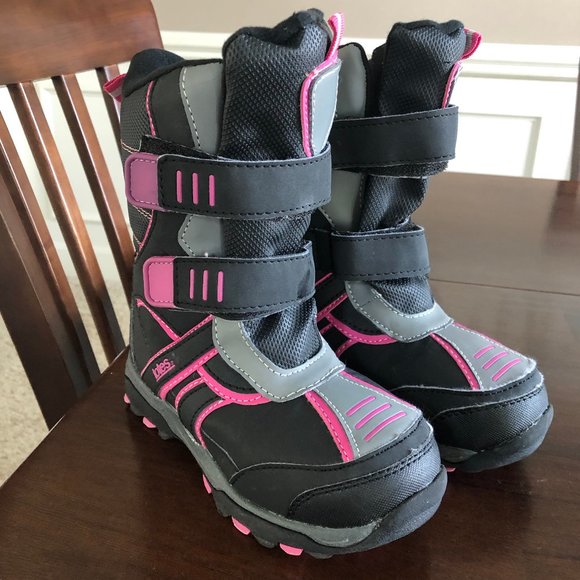 snow boots size 13